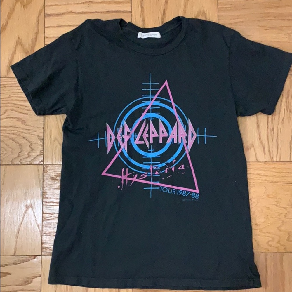 Day dreamer def leppard tee